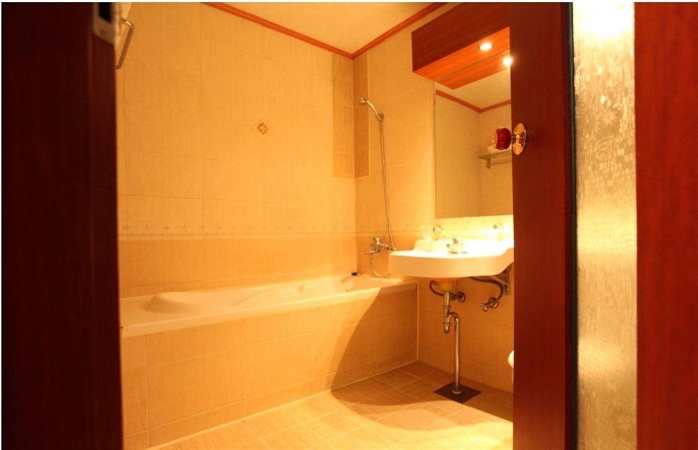 Abata Business Hotel Goyang Exterior photo